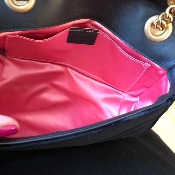 ❌ SOLD❌ Authentic Gucci velvet small marmont - Picture 4 of 8